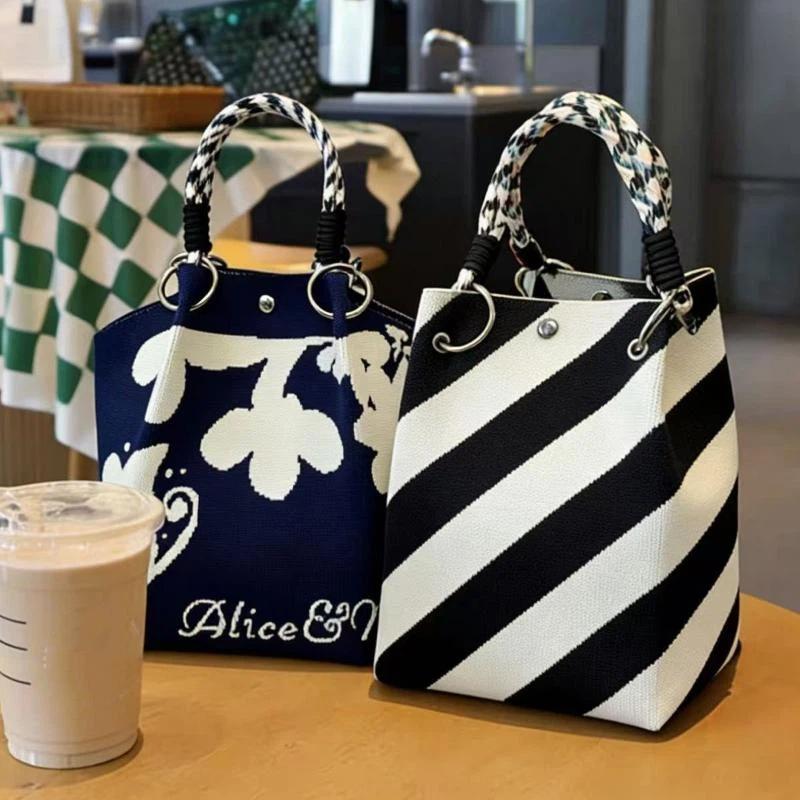 Borsa a Mano da Donna in Magli - Women Bags For Sale recensione e prezzo